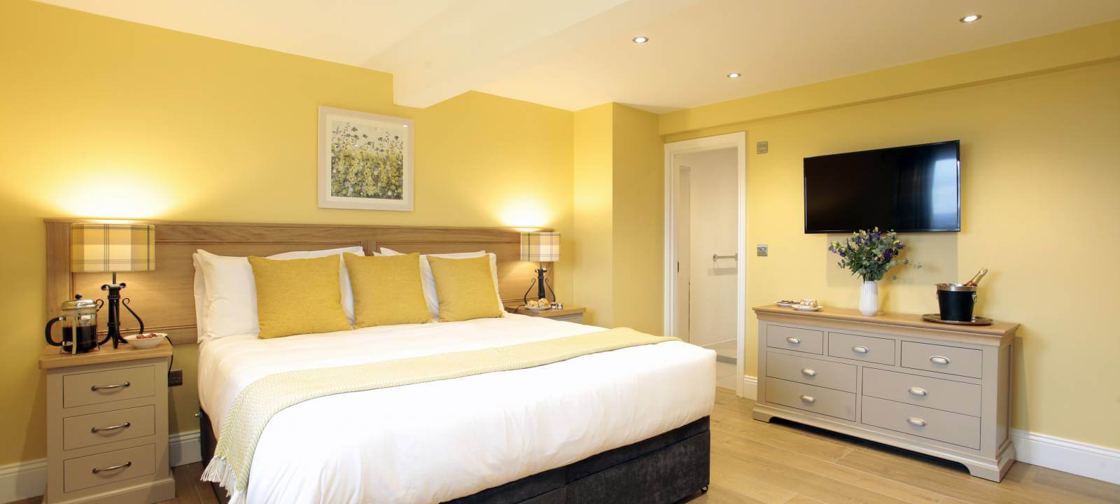 Buttercup bedroom