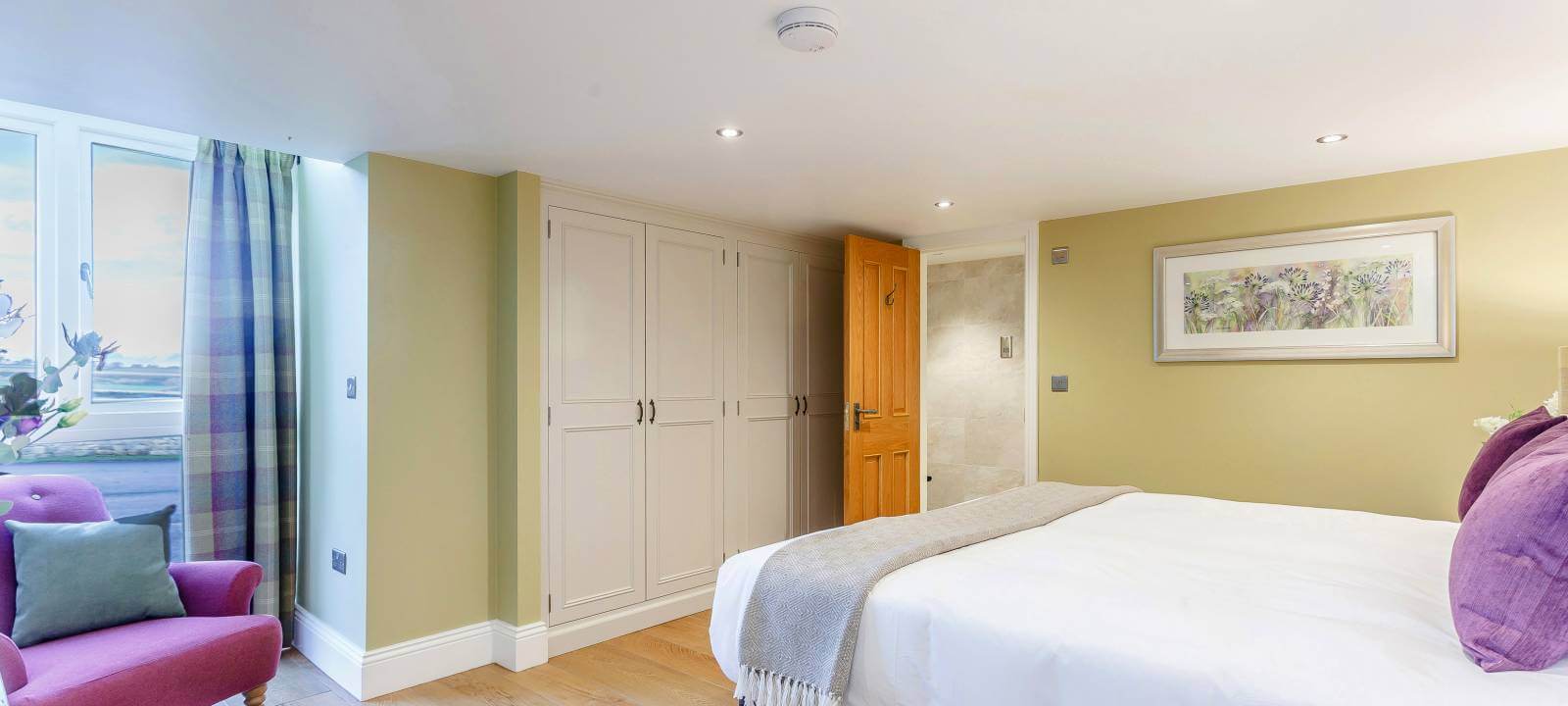 Agapanthus bedroom